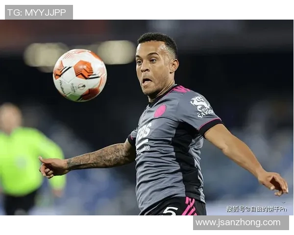 中国足球大龄女球星盘点：她们依然活跃在绿茵场上演传奇故事